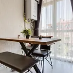 Lucky Homes 아파트 *