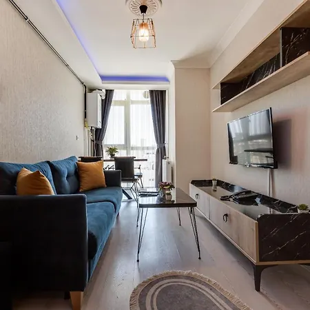 Apartment Lucky Homes *