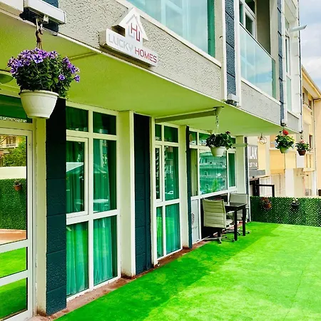 Апартаменты Lucky Homes
